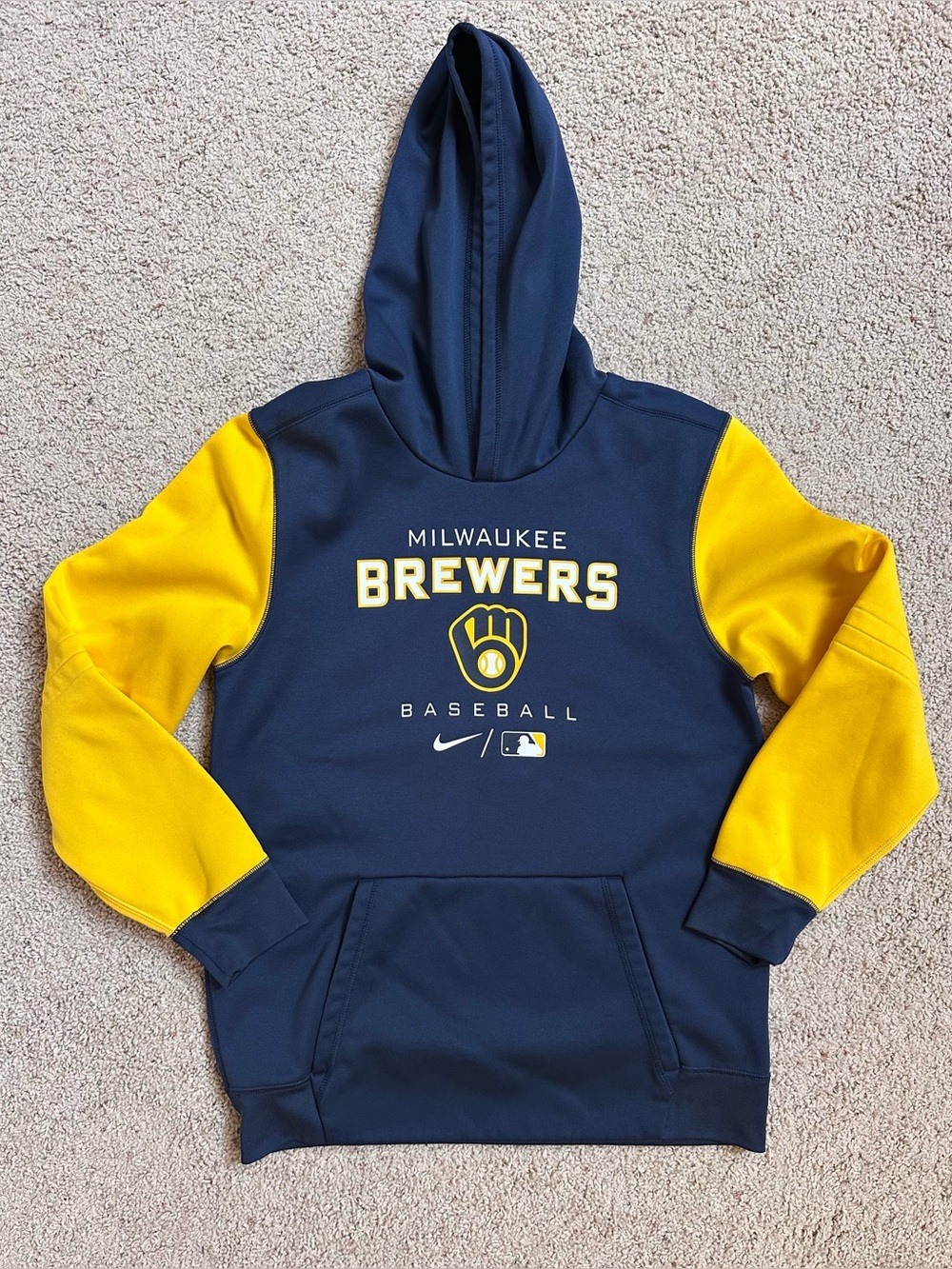 Youth Milwaukee Brewers Sweatshirt (size XL)